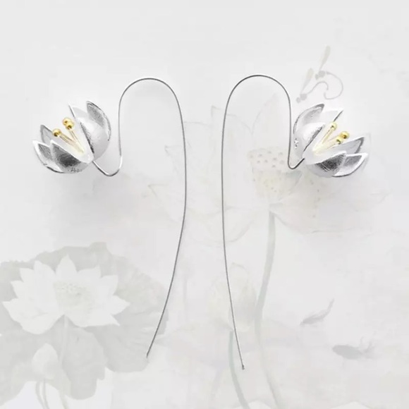 Oriental Blossom Floral Unique Silver/Gold Earring - Picture 12 of 12